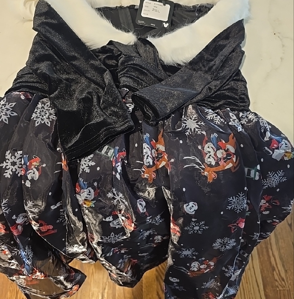 1950s Velvet & Faux Fur Christmas Disney Swing Dress - Black with Holiday Print - Picture 4 of 4